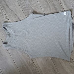 Vuori Eucalyptus Green Sunrise High Neck Tank Top Size Medium